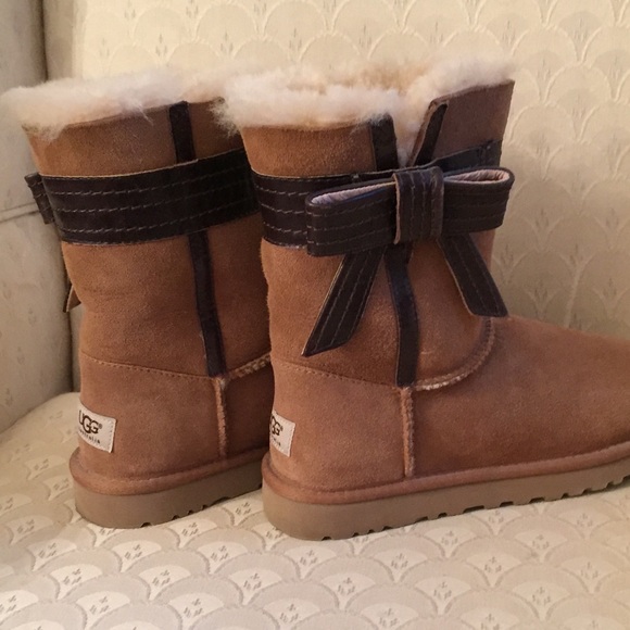 UGG Shoes - FLASH SALE